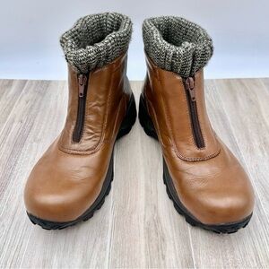 Earth Shoe Richmond Brown Leather Ankle Booties Knit Ankle Cuff Sz US 8 / EU 40
